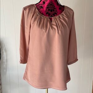 Larry Levine Women's Blush Pink Blouse